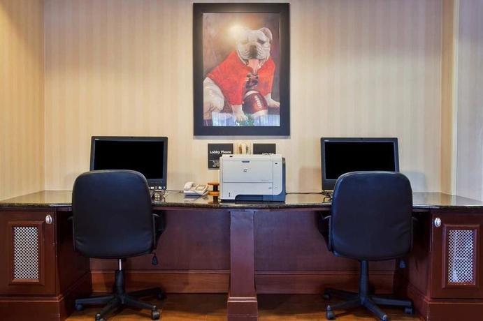 Imagen de los interiores del Hotel Hampton Inn Athens, Georgia. Foto 13