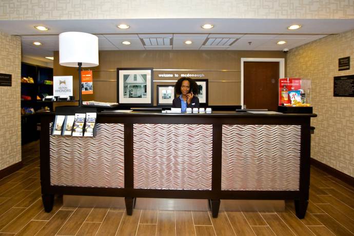 Imagen de los interiores del Hotel Hampton Inn Atlanta McDonough, Mcdonough. Foto 15