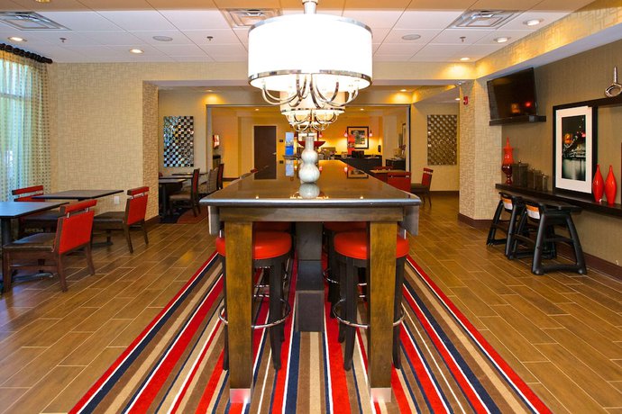 Imagen de los interiores del Hotel Hampton Inn Atlanta McDonough, Mcdonough. Foto 16