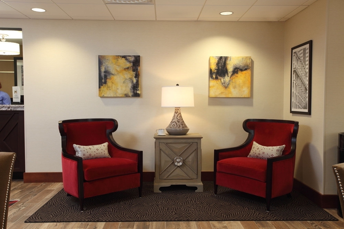 Imagen de los interiores del Hotel Hampton Inn Atlanta Nw Cumberland. Foto 11