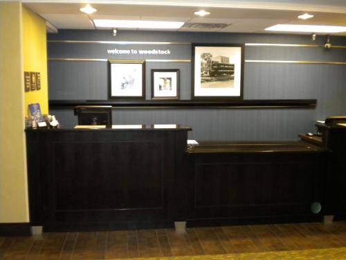 Imagen general del Hotel Hampton Inn Atlanta-Woodstock. Foto 3