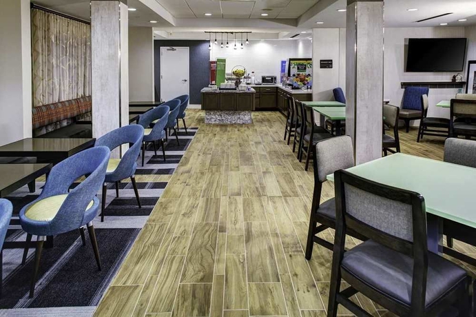 Imagen de los interiores del Hotel Hampton Inn Atlanta-georgia Tech-downtown. Foto 15