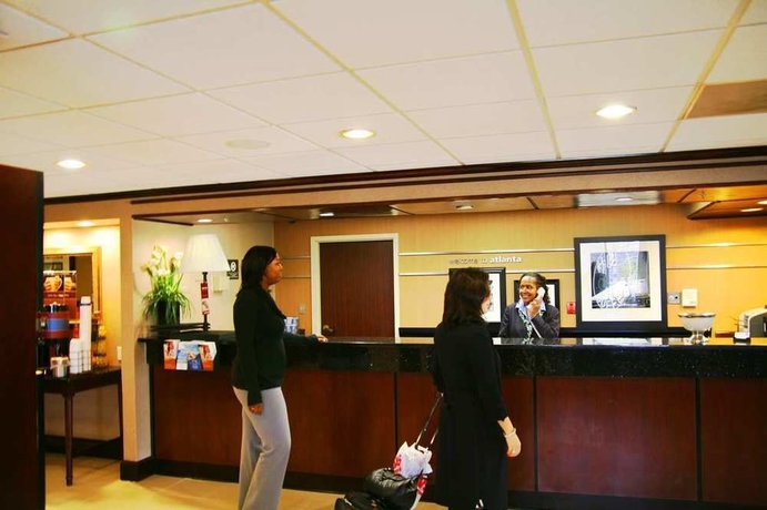 Imagen de los interiores del Hotel Hampton Inn Atlanta-north Druid Hills. Foto 16