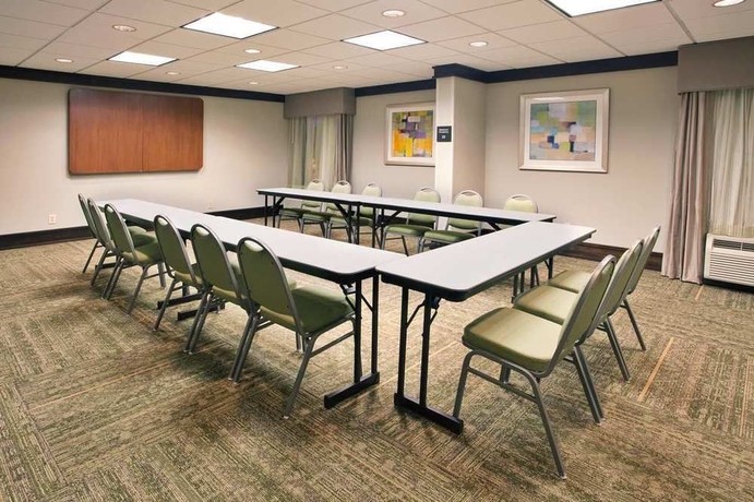 Imagen de los interiores del Hotel Hampton Inn Atlanta-town Center/kennesaw. Foto 8