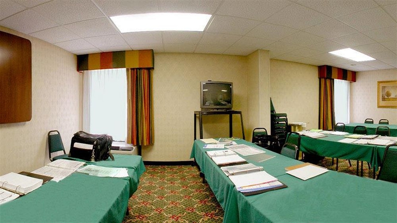 Imagen de los interiores del Hotel Hampton Inn Atlanta-town Center/kennesaw. Foto 10
