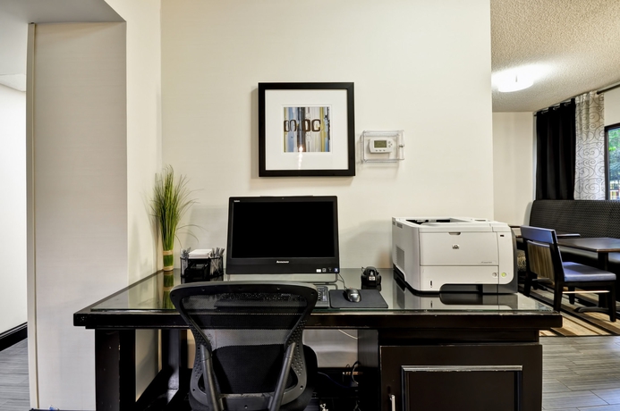 Imagen de los interiores del Hotel Hampton Inn Austin North @ I - 35 and Hwy 183. Foto 16