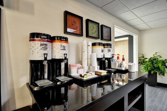 Imagen del bar/restaurante del Hotel Hampton Inn Austin North @ I - 35 and Hwy 183. Foto 8