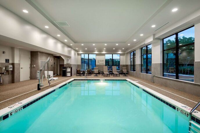 Imagen general del Hotel Hampton Inn Baltimore Bayview Campus. Foto 7