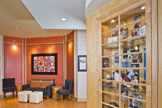 Imagen de los interiores del Hotel Hampton Inn Baltimore-downtown-convention Center. Foto 10