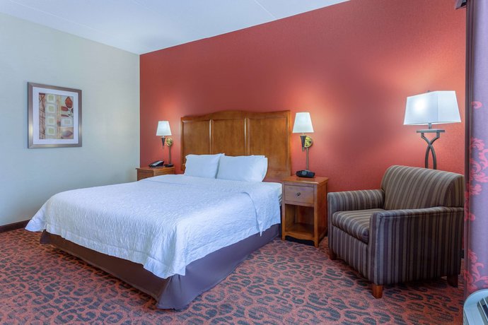 Imagen de la habitación del Hotel Hampton Inn Baltimore/owings Mills. Foto 12