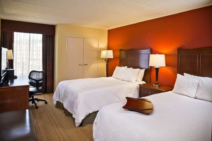Imagen de la habitación del Hotel Hampton Inn Baltimore/white Marsh. Foto 5