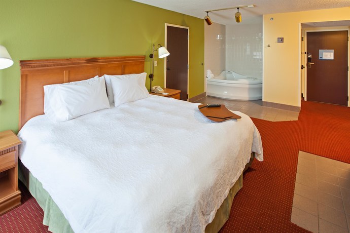 Imagen de la habitación del Hotel Hampton Inn Bardstown. Foto 16