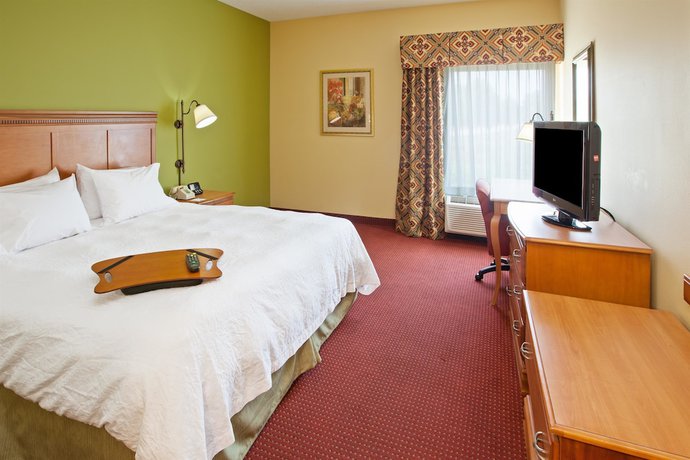 Imagen de la habitación del Hotel Hampton Inn Bardstown. Foto 17