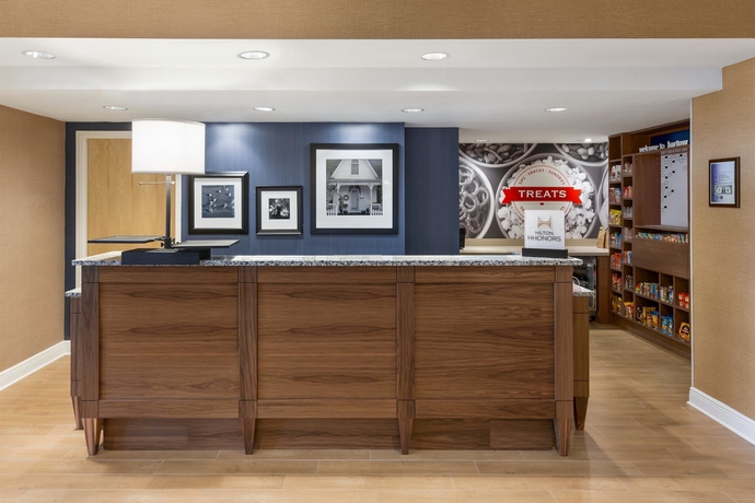 Imagen de los interiores del Hotel Hampton Inn - Bartow. Foto 15