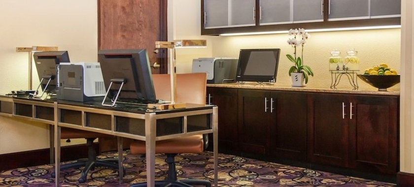 Imagen de los interiores del Hotel Hampton Inn Baton Rouge - I-10 and College Dr.. Foto 14