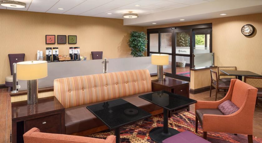 Imagen general del Hotel Hampton Inn Belle Vernon. Foto 4