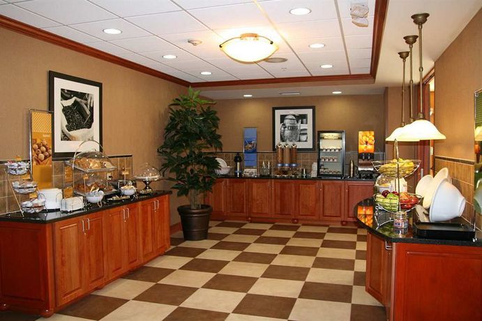 Imagen general del Hotel Hampton Inn Bellevue. Foto 5