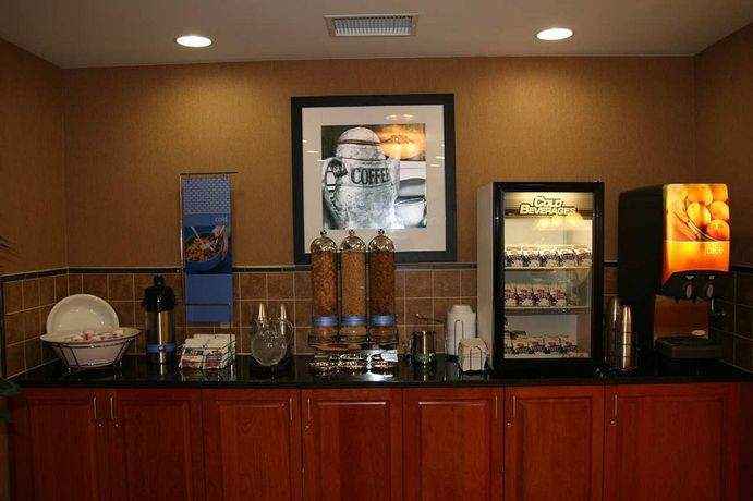 Imagen general del Hotel Hampton Inn Bellevue. Foto 6