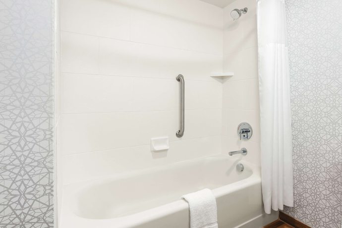 Imagen de la habitación del Hotel Hampton Inn Bellingham Airport. Foto 2