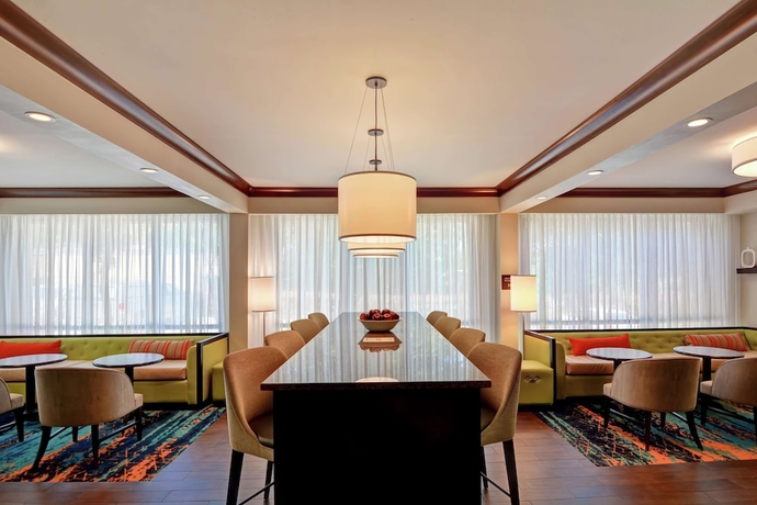 Imagen de los interiores del Hotel Hampton Inn Birmingham/mountain Brook. Foto 10