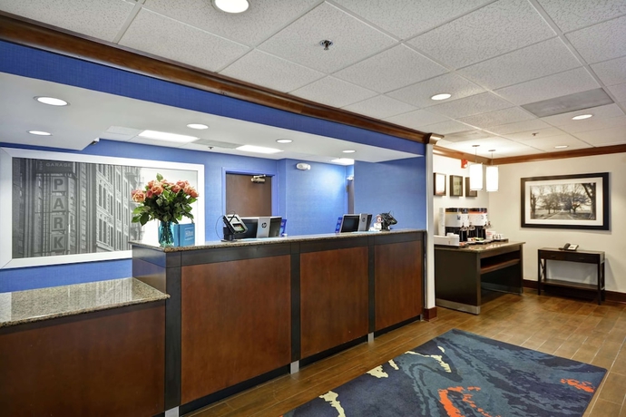 Imagen de los interiores del Hotel Hampton Inn Birmingham/mountain Brook. Foto 16