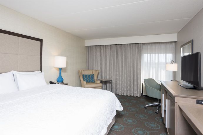 Imagen de la habitación del Hotel Hampton Inn Bloomington. Foto 3