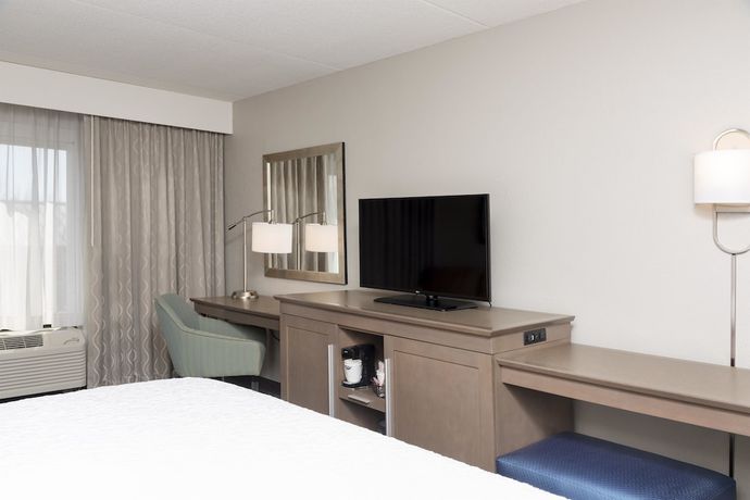 Imagen de la habitación del Hotel Hampton Inn Bloomington. Foto 13