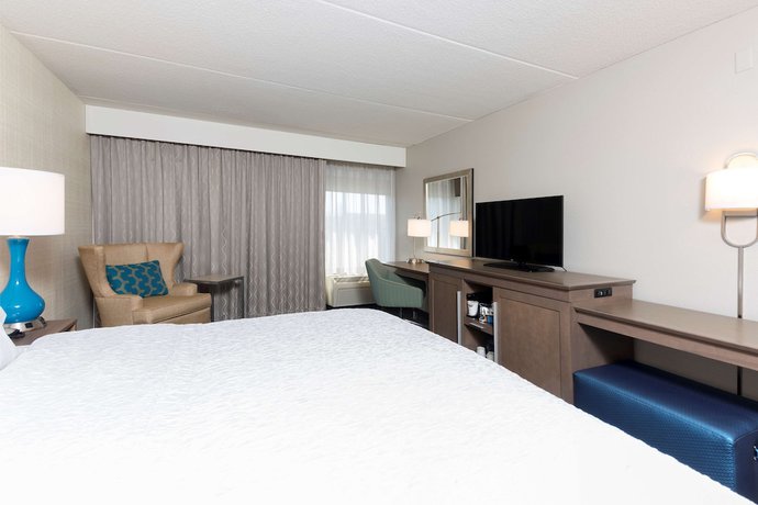 Imagen de la habitación del Hotel Hampton Inn Bloomington. Foto 15