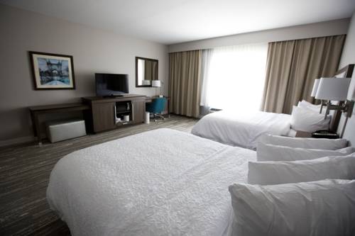 Imagen de la habitación del Hotel Hampton Inn Blue Ash/cincinnati. Foto 6
