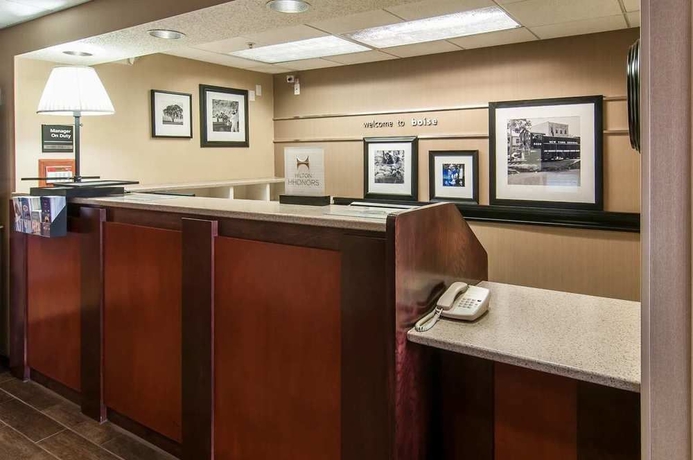 Imagen de los interiores del Hotel Hampton Inn Boise - Airport. Foto 14