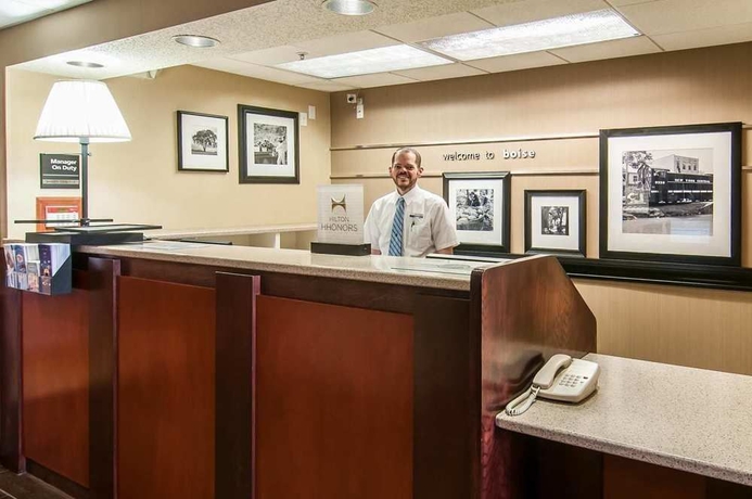 Imagen de los interiores del Hotel Hampton Inn Boise - Airport. Foto 15