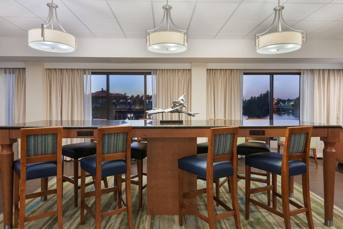 Imagen de los interiores del Hotel Hampton Inn Bonita Springs. Foto 18