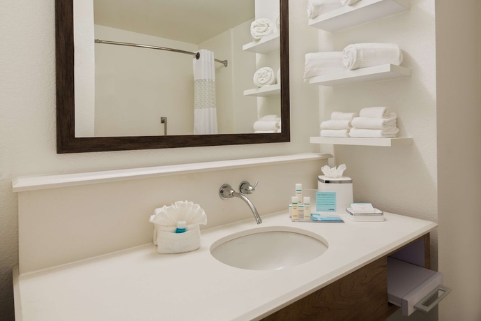 Imagen de la habitación del Hotel Hampton Inn Bonita Springs. Foto 15