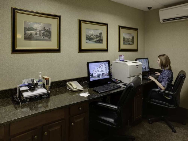 Imagen de los interiores del Hotel Hampton Inn Boston Bedford Burlington. Foto 13