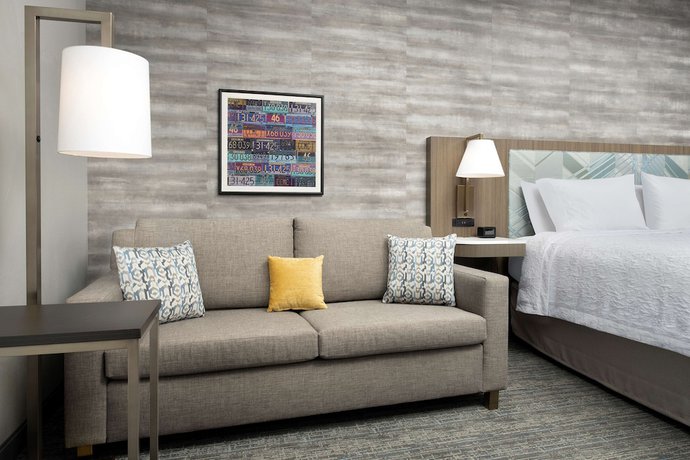 Imagen de la habitación del Hotel Hampton Inn Boston Logan Airport Chelsea. Foto 6