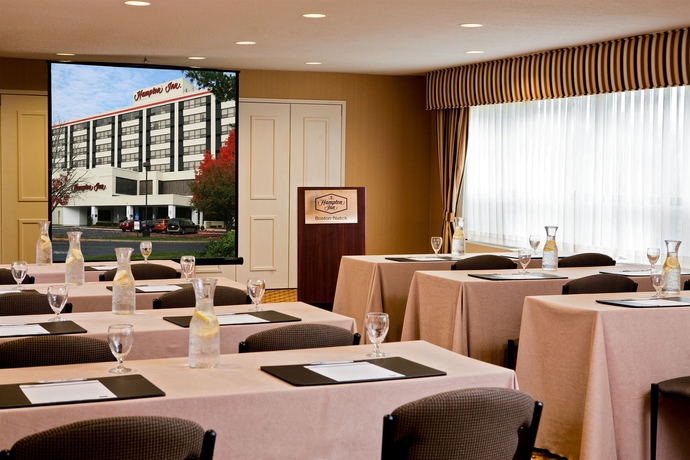 Imagen de los interiores del Hotel Hampton Inn Boston Natick. Foto 11