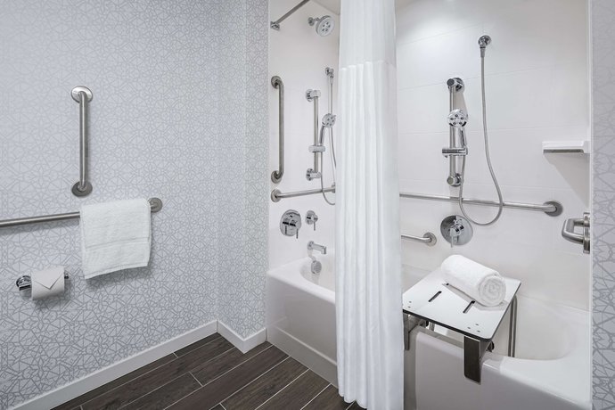 Imagen de la habitación del Hotel Hampton Inn Boston Woburn. Foto 5