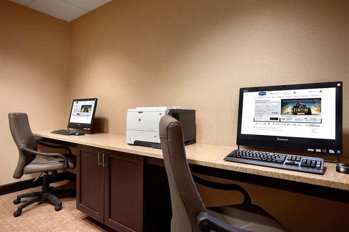 Imagen de los interiores del Hotel Hampton Inn Boston/braintree. Foto 11