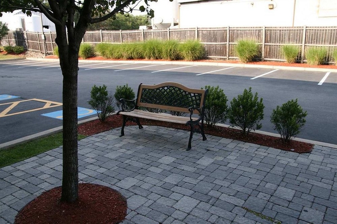Imagen de los exteriores del Hotel Hampton Inn Boston/braintree. Foto 10