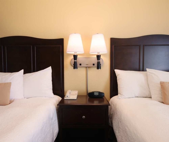 Imagen de la habitación del Hotel Hampton Inn Boston/peabody. Foto 11