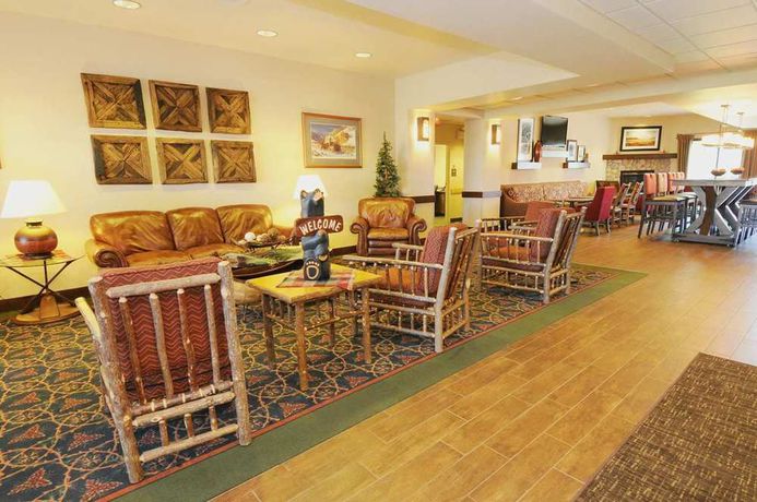 Imagen de los interiores del Hotel Hampton Inn Bozeman. Foto 11