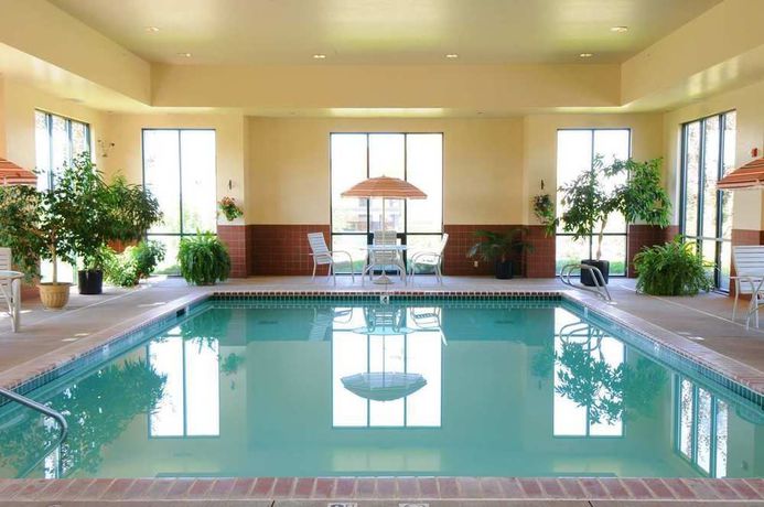 Imagen de la piscina del Hotel Hampton Inn Bozeman. Foto 16