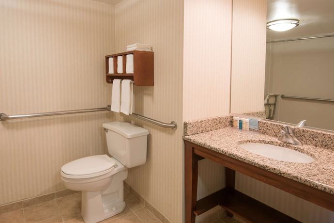 Imagen de la habitación del Hotel Hampton Inn Bridgeport/clarksburg. Foto 12