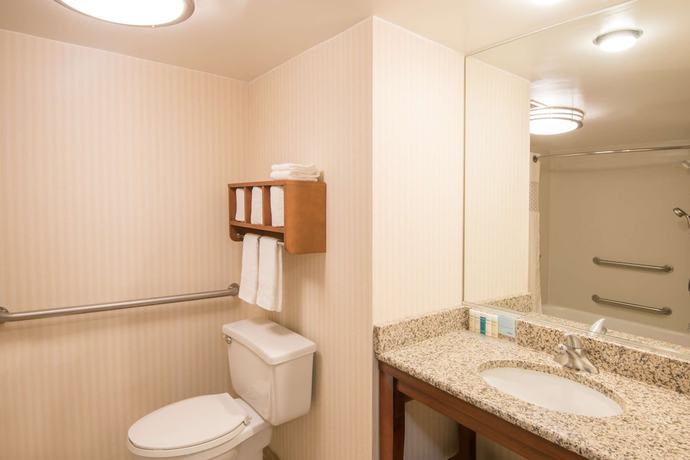 Imagen de la habitación del Hotel Hampton Inn Bridgeport/clarksburg. Foto 17