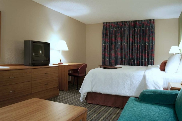 Imagen de la habitación del Hotel Hampton Inn Brooksville Dade. Foto 3
