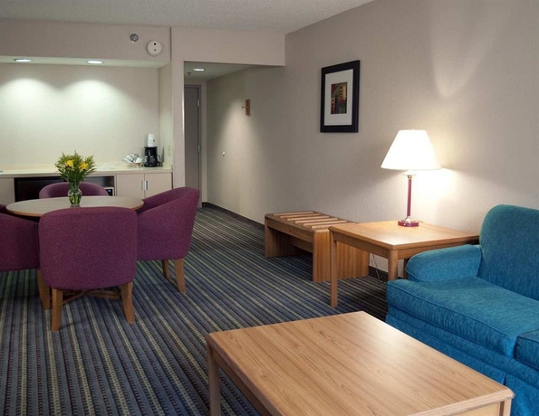 Imagen de los interiores del Hotel Hampton Inn Brooksville Dade. Foto 16