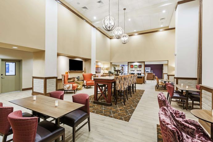 Imagen de los interiores del Hotel Hampton Inn Bulverde Texas Hill Country. Foto 18