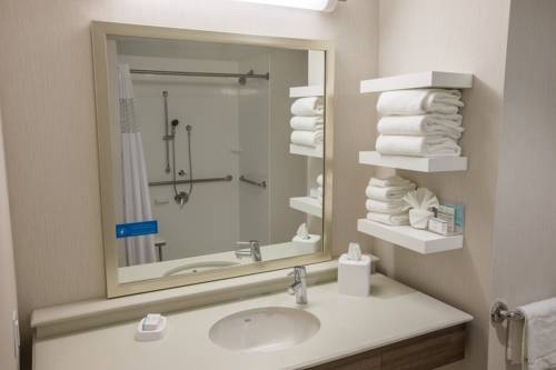 Imagen de la habitación del Hotel Hampton Inn By Hilton Amesbury. Foto 4