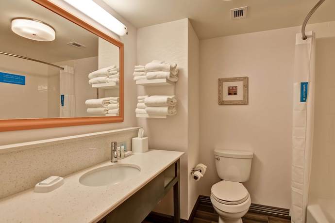 Imagen de la habitación del Hotel Hampton Inn By Hilton Atlanta Kennesaw. Foto 7