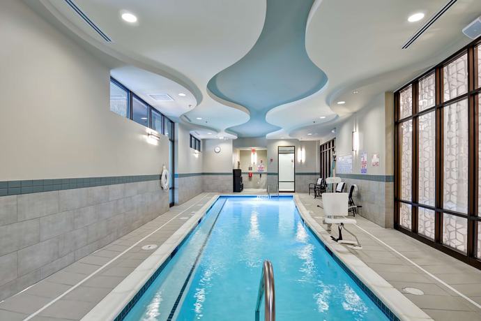 Imagen de la piscina del Hotel Hampton Inn By Hilton Atlanta Kennesaw. Foto 20